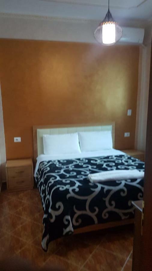 Kompleksi Gjoni Fier Bagian luar foto